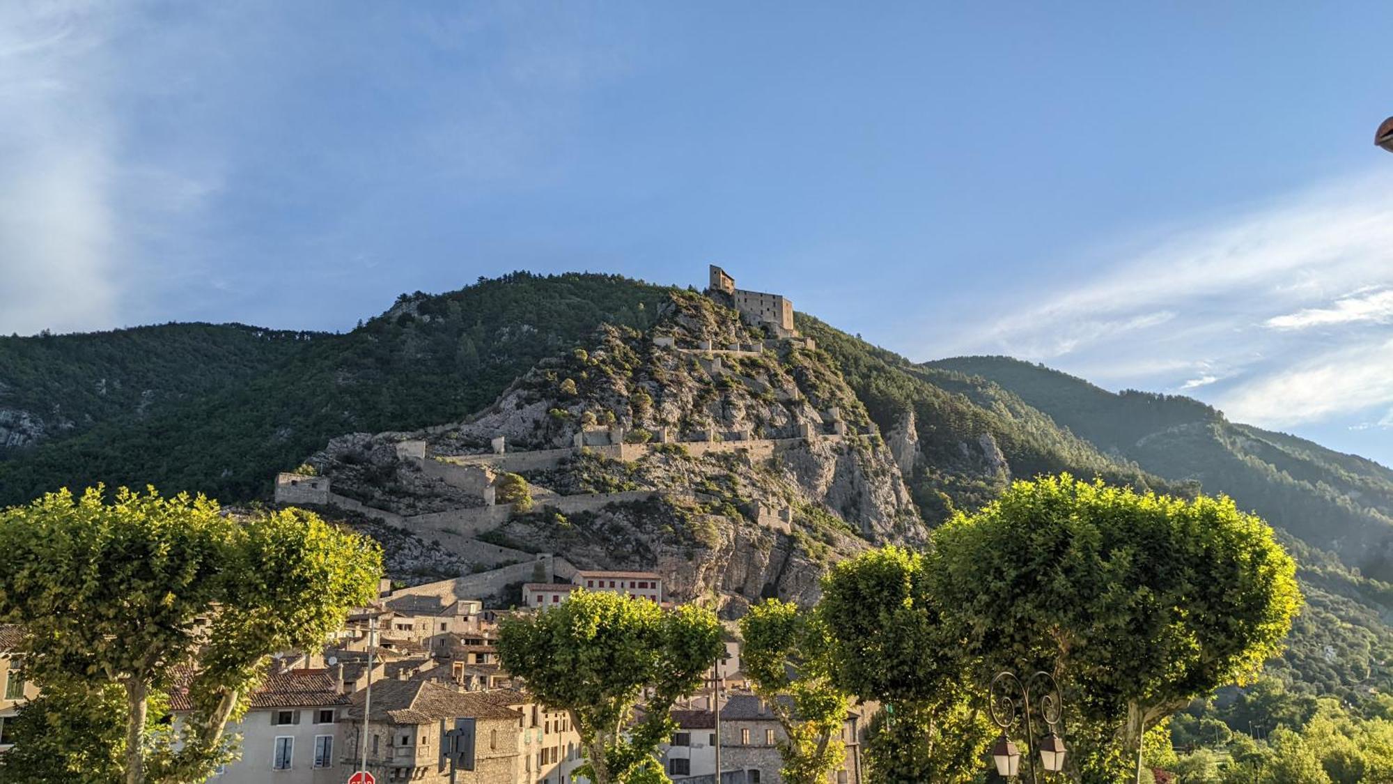 Les Gites D'Intervalles Entrevaux Exterior photo